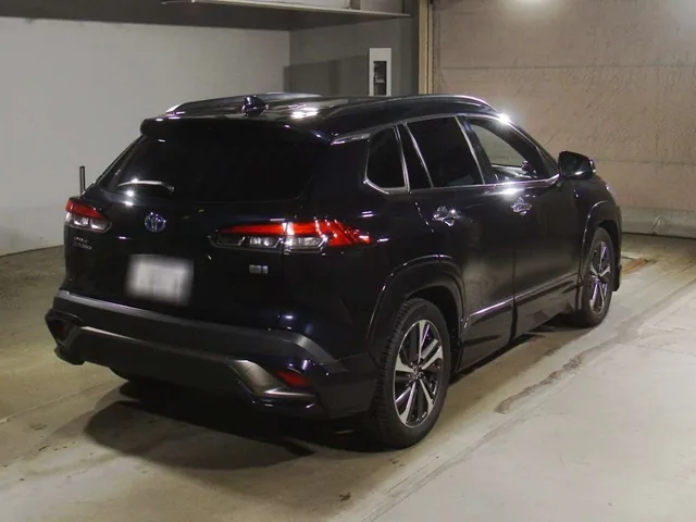 2022 Toyota Corolla Cross Hybrid Z, rear three-quarter view