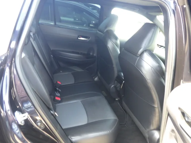 2022 Toyota Corolla Cross Hybrid Z, rear seats