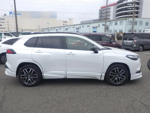 2026 Toyota Corolla Cross Hybrid Z, side view