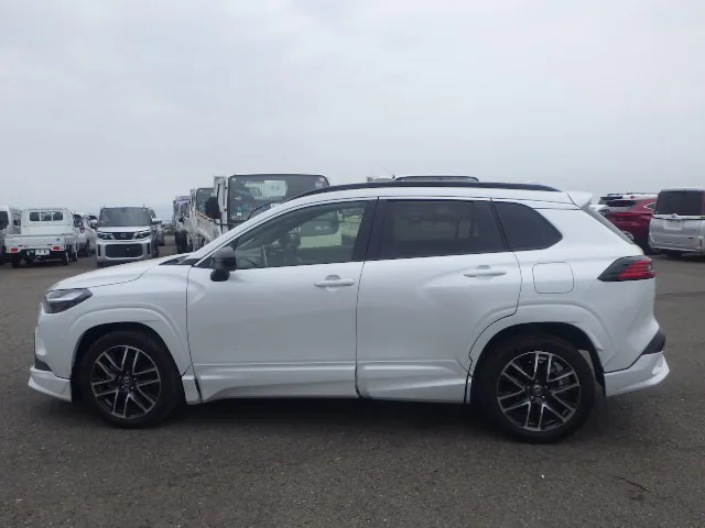 2026 Toyota Corolla Cross Hybrid Z, side view