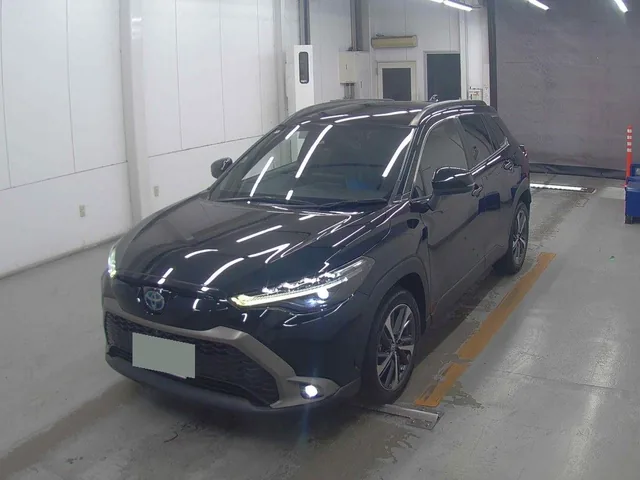 2022 Toyota Corolla Cross Hybrid Z, front three-quarter view
