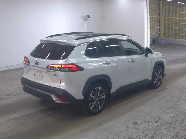 2023 Toyota Corolla Cross Hybrid Z, rear three-quarter view
