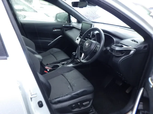 2023 Toyota Corolla Cross Hybrid Z, front seats