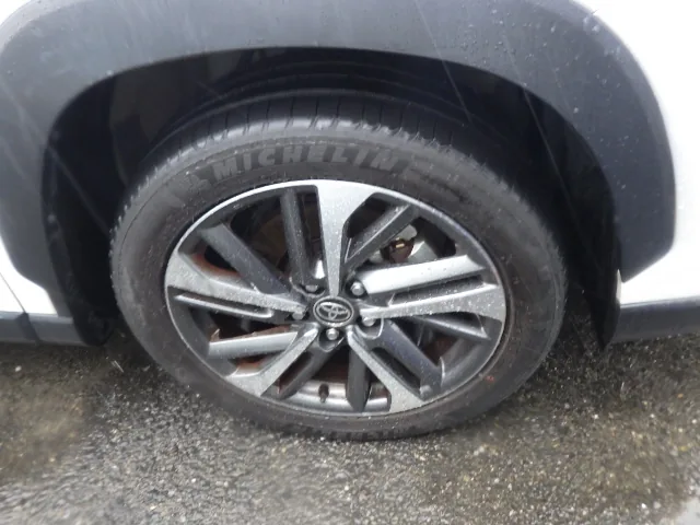 2023 Toyota Corolla Cross Hybrid Z, wheel and tyre