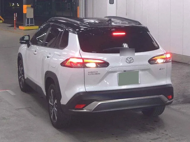 2024 Toyota Corolla Cross Hybrid Z, rear three-quarter view