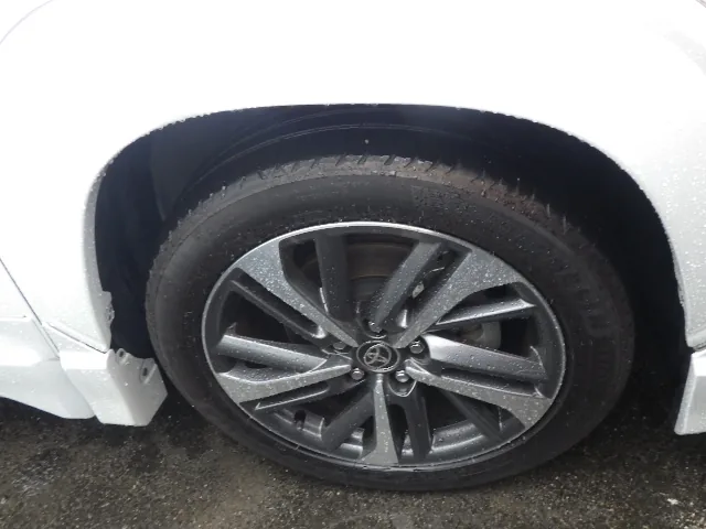 2024 Toyota Corolla Cross Hybrid Z, wheel and tyre