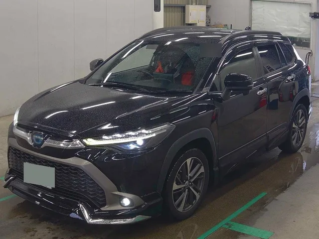 2021 Toyota Corolla Cross Hybrid Z, front three-quarter view