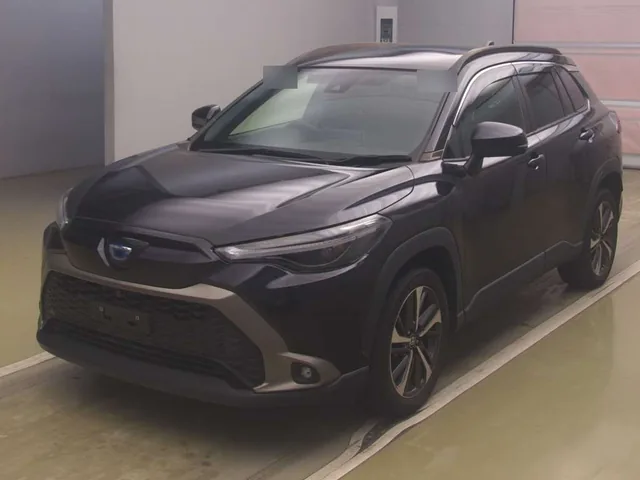 2022 Toyota Corolla Cross Hybrid Z, front three-quarter view